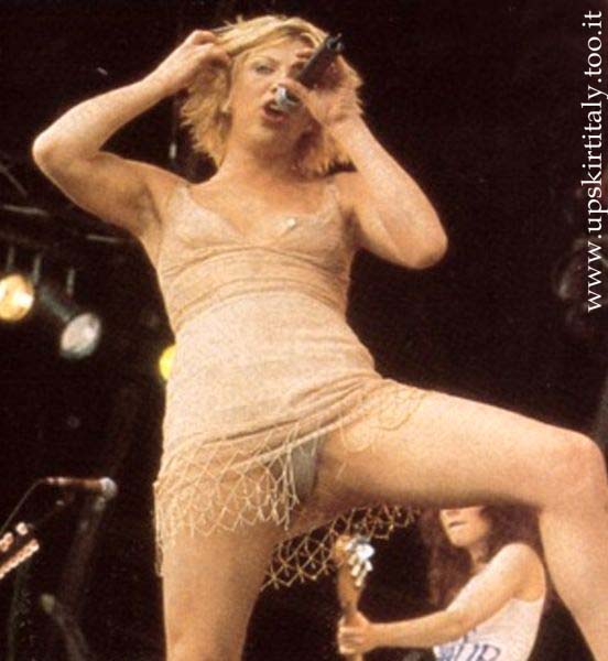 Nude pics of courtney love