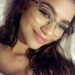 Zendaya hot on leaked selfie