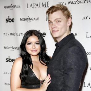 Ariel Winter hot with boyfriend