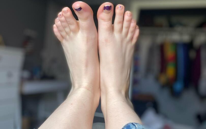 Feet-Guurl Naked (12 Photos) – Leakedmodels