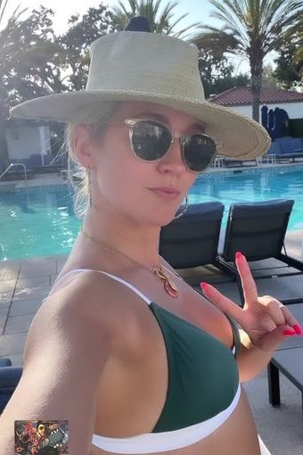 Anna Camp / Therealannacamp Nude Leaks Onlyfans  – Leaked Models