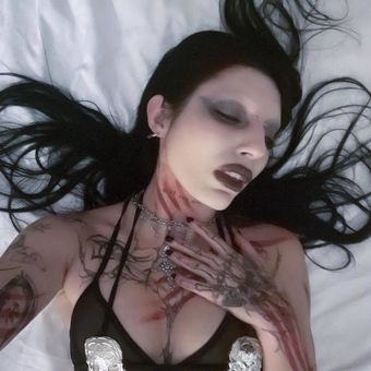 Deathbyromy / Toxicbleubeautyvip Nude Leaks Onlyfans  – Leaked Models