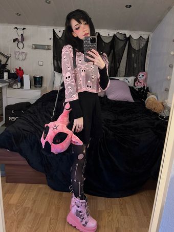 Nananightray / Nsaneee Nude Leaks Onlyfans  – Leaked Models