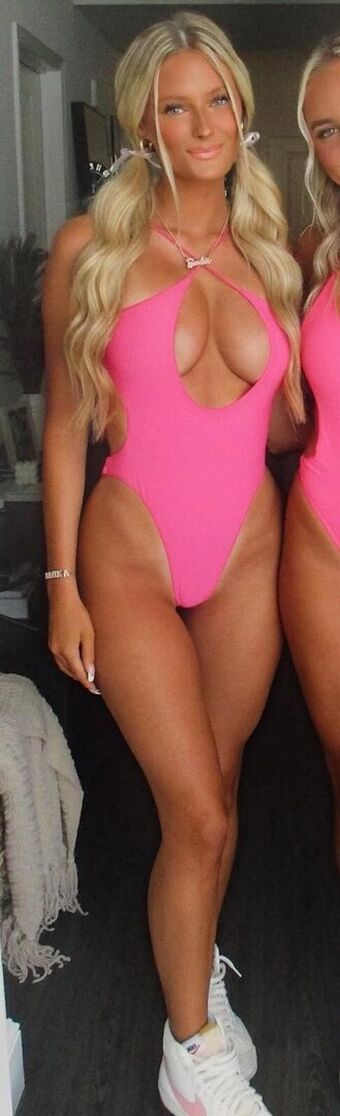 Annika Peterson Nude Leaks OnlyFans Photo 20