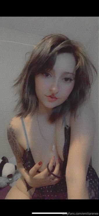 emiliarenblue Nude Leaks OnlyFans Photo 19