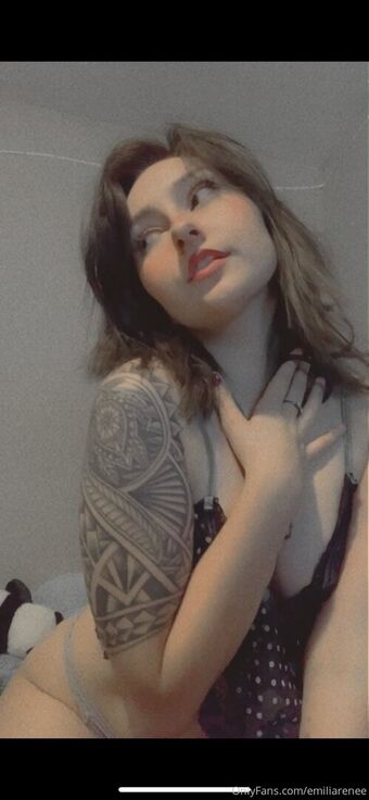 emiliarenblue Nude Leaks OnlyFans Photo 18