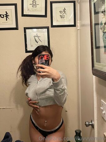 iluvvyammi Nude Leaks OnlyFans Photo 20