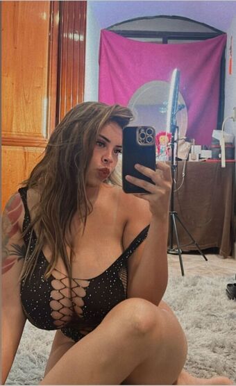 Karen Garcia Nude Leaks OnlyFans Photo 1