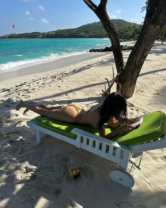 Kendall-jenner Nude Leaks OnlyFans Photo 231