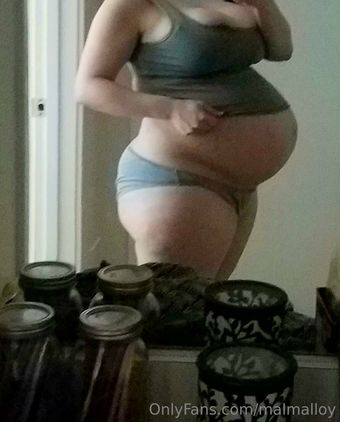 Mal Malloy Nude Leaks OnlyFans Photo 16