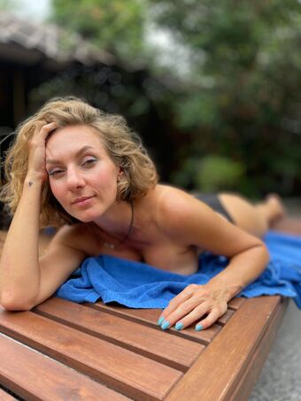 Mrs.kiss Nude Leaks OnlyFans Photo 9