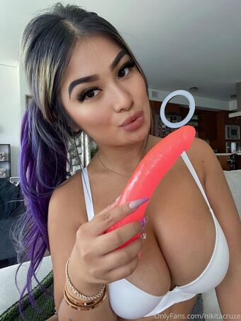 Nikita Cruze / Nikita Kim / NikitaxKim / nikitacruze / nikitakim Nude Leaks OnlyFans  – Leaked Models