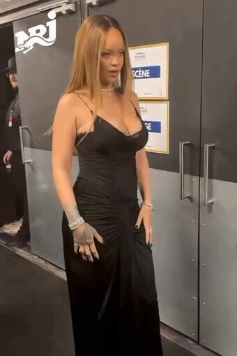 Rihanna / badgalriri Nude Leaks OnlyFans  – Leaked Models