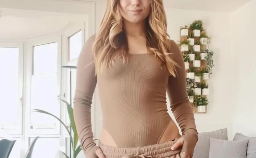 Julia Beautx Hot (8 Photos)