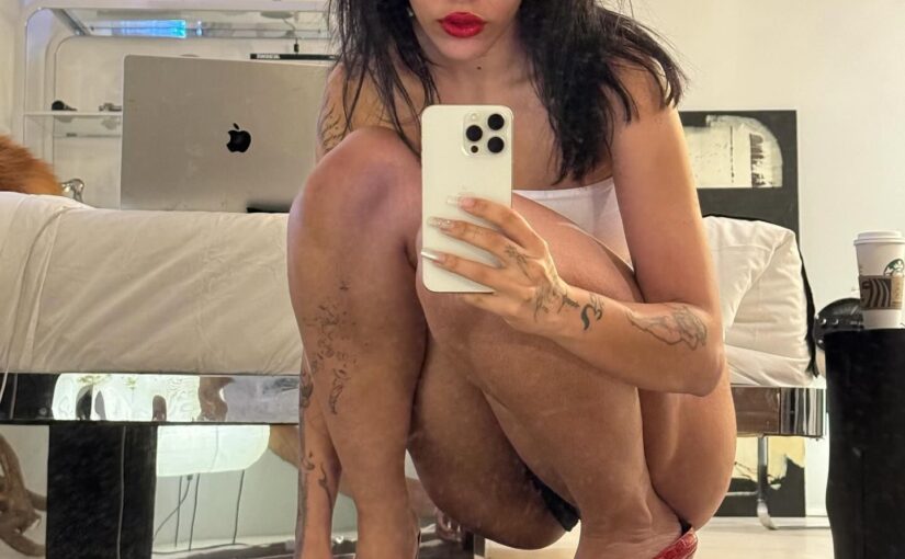 Doja Cat Hot (5 Photos)