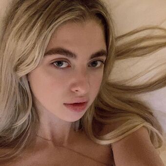 Anais Gallagher Nude Leaks OnlyFans Photo 31
