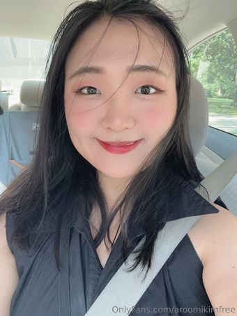 aroomikimfree Nude Leaks OnlyFans Photo 2