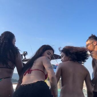 Beca Barreto / becaa_barreto Nude Leaks OnlyFans  – Leaked Models