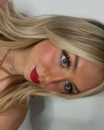 Esme Alicia / esmealiciax / esmealiciaxxx Nude Leaks OnlyFans  – Leaked Models