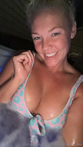 Female Farmer Rancher Nude Leaks OnlyFans Photo 3