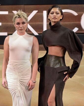 Florence Pugh Nude Leaks OnlyFans Photo 144