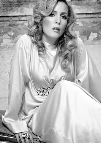 Gillian Anderson Nude Leaks OnlyFans Photo 17