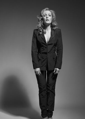 Gillian Anderson Nude Leaks OnlyFans Photo 20