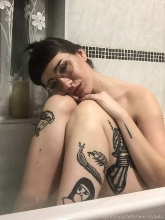 mmecissysubs Nude Leaks OnlyFans Photo 16