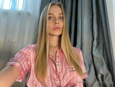 hotmiamor Nude Leaks OnlyFans Photo 9