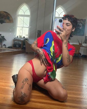 Indigo De Souza Nude Leaks OnlyFans Photo 6