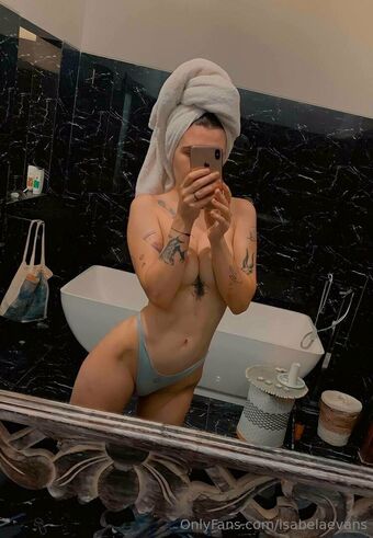 isabelaevans / isabellasigns Nude Leaks OnlyFans  – Leaked Models