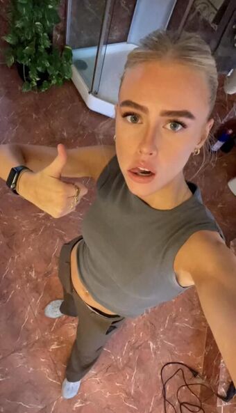 Its_Emma_18 Nude Leaks OnlyFans Photo 9