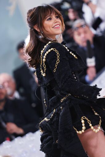 Jenna-ortega Nude Leaks OnlyFans Photo 196