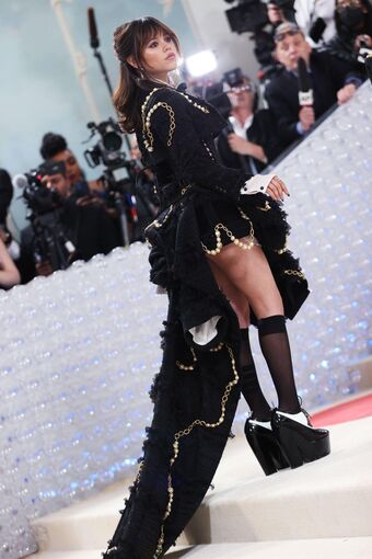 Jenna-ortega Nude Leaks OnlyFans Photo 195