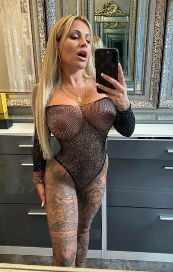 Julia Jasmin Nude Leaks OnlyFans Photo 3