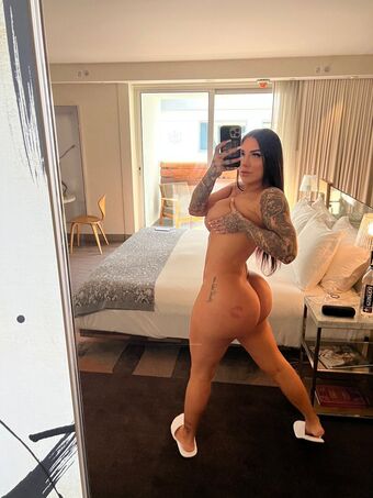Karmen Karma / https: / karmenkarma / realkarmen Nude Leaks OnlyFans  – Leaked Models