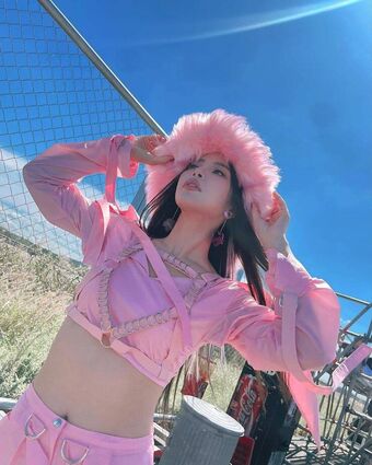 Kim Yong-sun Nude Leaks OnlyFans Photo 14