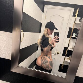 Kleio Valentien Nude Leaks OnlyFans Photo 62