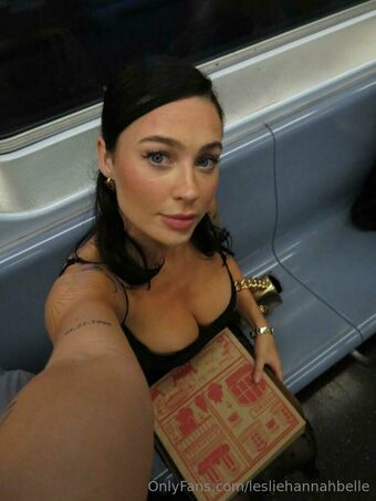 lesliehannahbelle Nude Leaks OnlyFans Photo 11