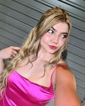 TaylorLiz Nude Leaks OnlyFans Photo 5