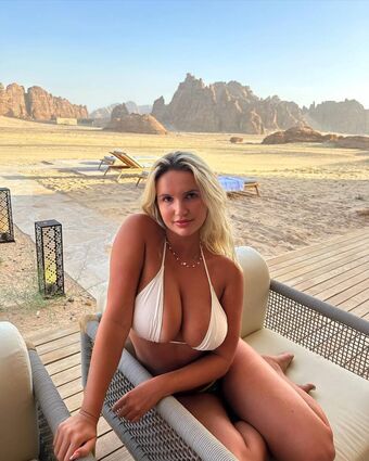 Vee Campbell Nude Leaks OnlyFans Photo 50