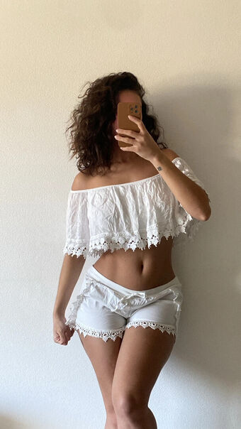 Vinted Nude Leaks OnlyFans Photo 29