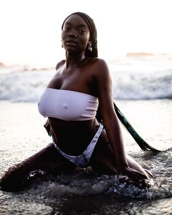 Wanda Banda Nude Leaks OnlyFans Photo 5