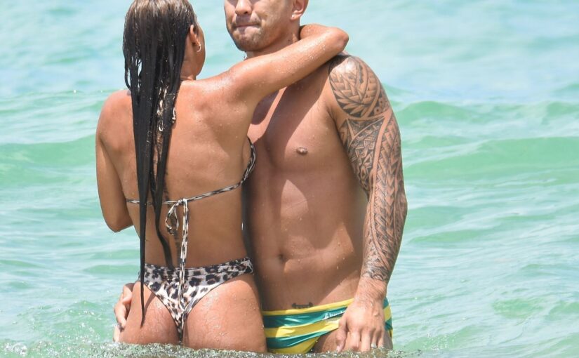 Jade Pywell & Ridge Barredo Pack on the PDA During a Date on Cronulla Beach in Sydney (112 Photos)