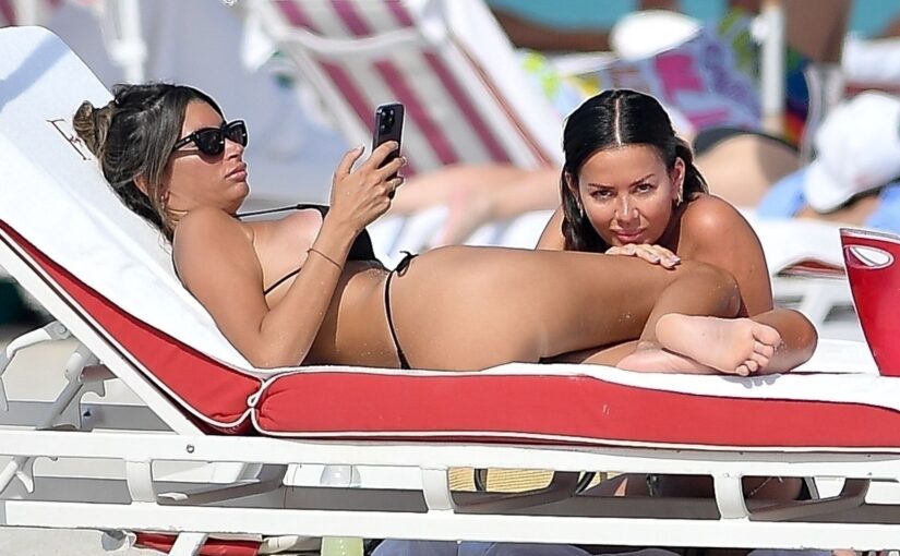 Karina Jelinek & Florencia Parise Pack on the PDA on the Beach in Miami (92 Photos)