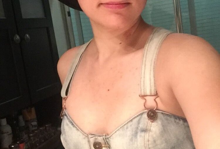 Bex Taylor-Klaus Nude & Sexy Leaked The Fappening (4 Photos)