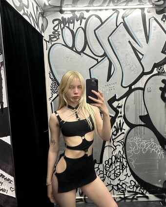 Aleyna Tilki Nude Leaks OnlyFans Photo 2