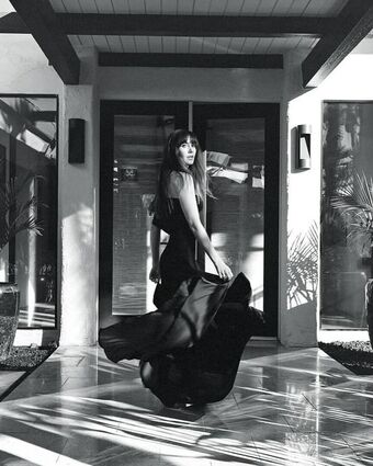 Alison-brie Nude Leaks OnlyFans Photo 123