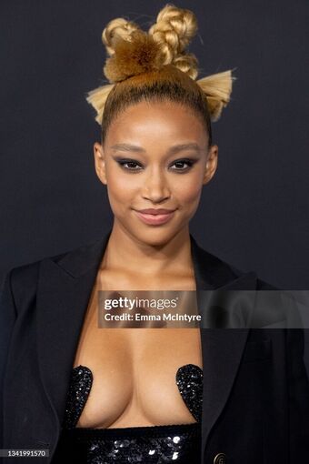 Amandla Stenberg Nude Leaks OnlyFans Photo 5
