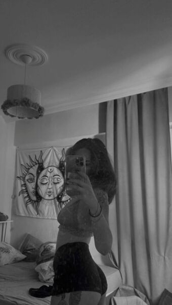 ozbassak Nude Leaks OnlyFans Photo 4